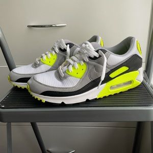 Nike Air Max 90 Men’s Size 10.5 in White/Particle Grey/Volt/Black